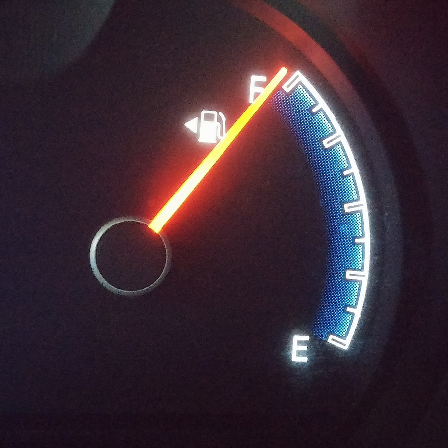 Diesel fuel tank monitoring